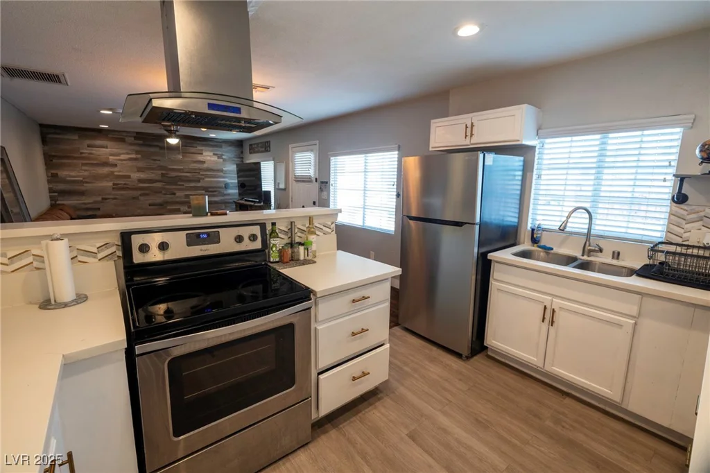 3015 Cedar, Las Vegas, NV 89104