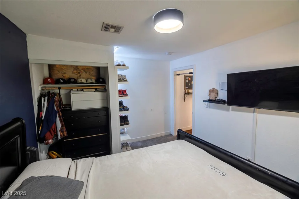 3015 Cedar, Las Vegas, NV 89104