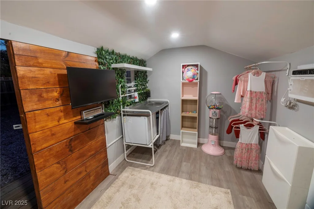 3015 Cedar, Las Vegas, NV 89104