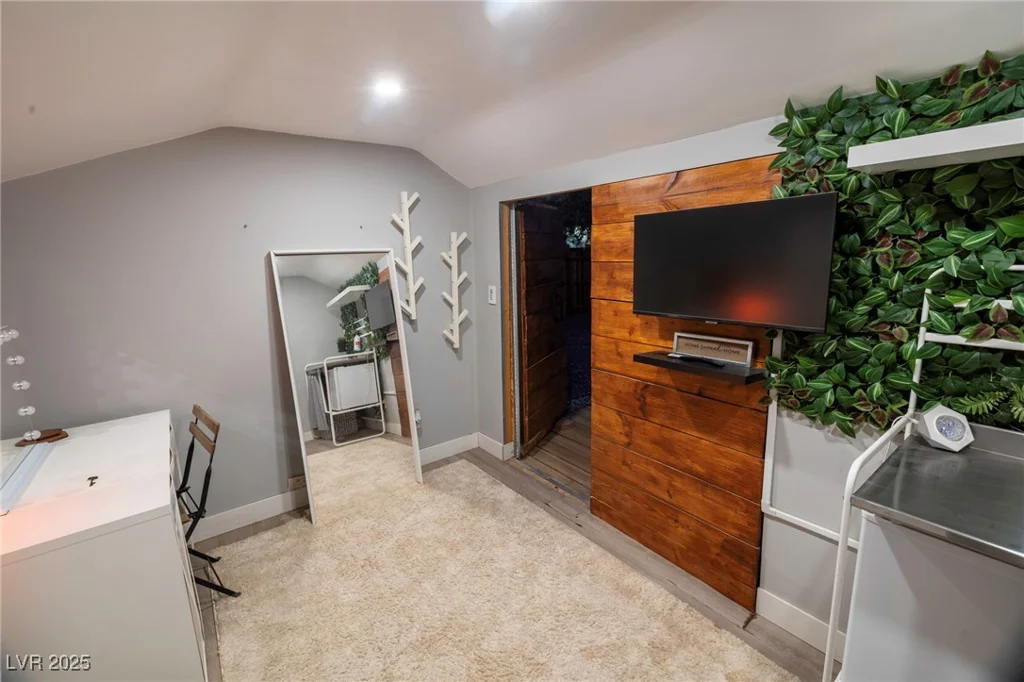3015 Cedar, Las Vegas, NV 89104