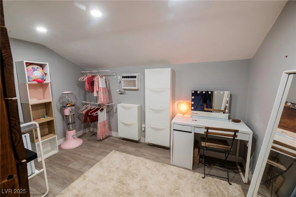 3015 Cedar, Las Vegas, NV 89104