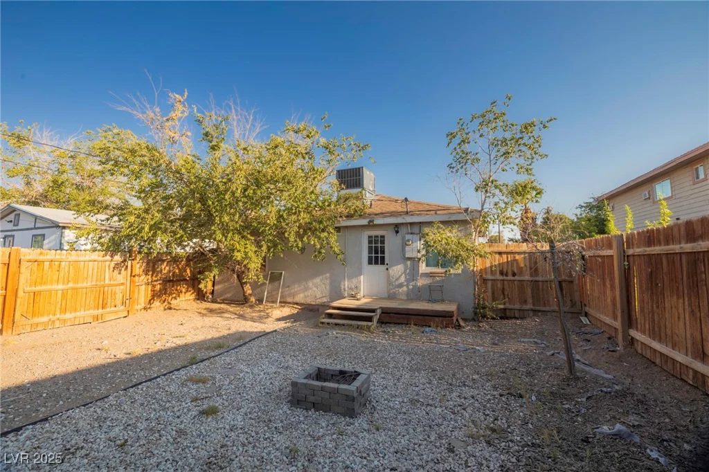 3015 Cedar, Las Vegas, NV 89104