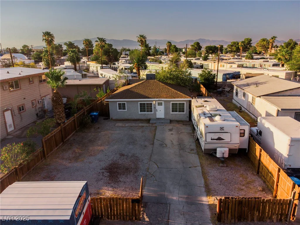 3015 Cedar, Las Vegas, NV 89104