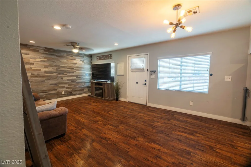 3015 Cedar, Las Vegas, NV 89104