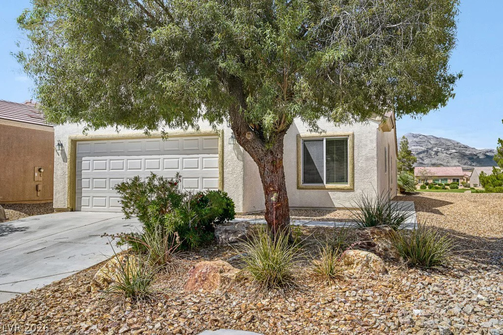 2220 Carrier Dove, North Las Vegas, NV 89084