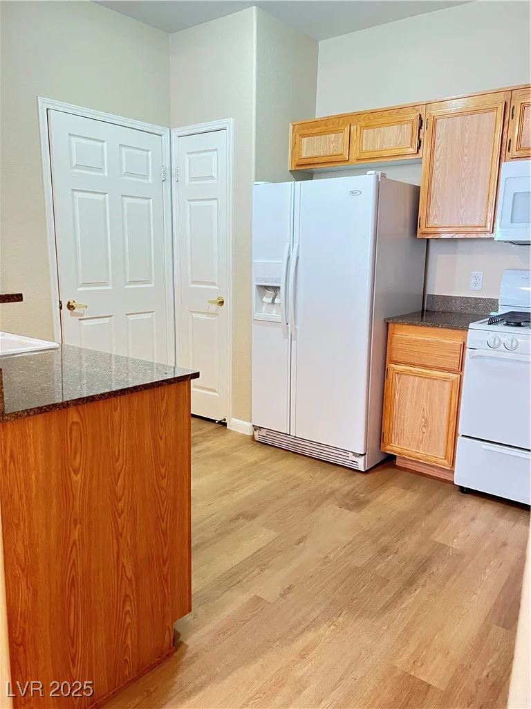 9975 Peace, Las Vegas, NV 89147