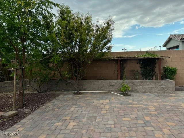 1630 Harvest Pecan, Las Vegas, NV 89108