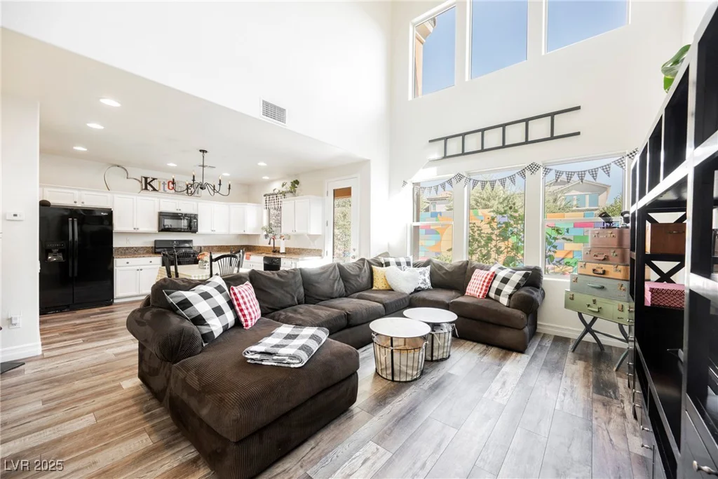 11238 Eureka Pass, Las Vegas, NV 89135