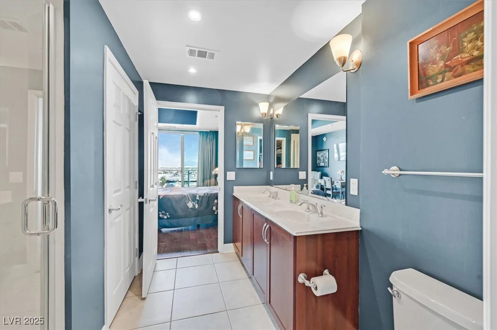 150 Las Vegas, Las Vegas, NV 89101