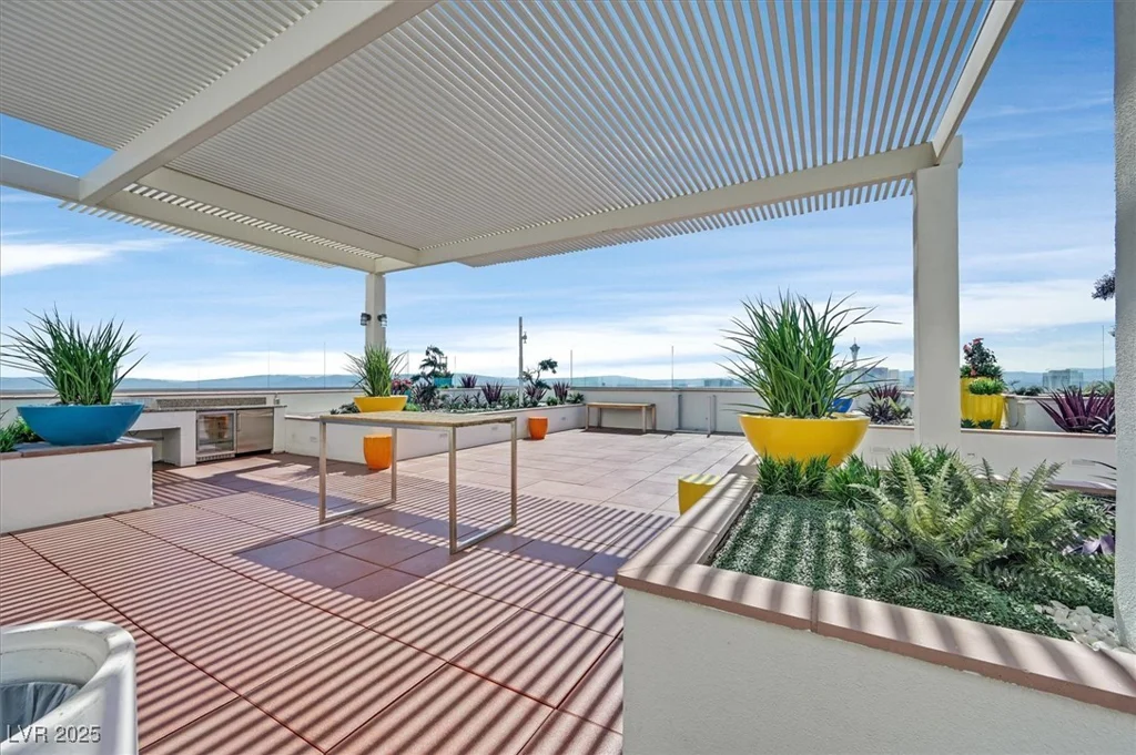 150 Las Vegas, Las Vegas, NV 89101