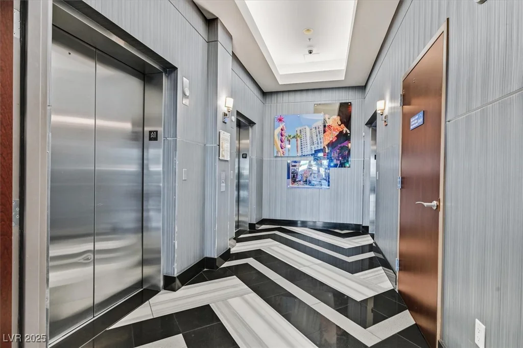 150 Las Vegas, Las Vegas, NV 89101