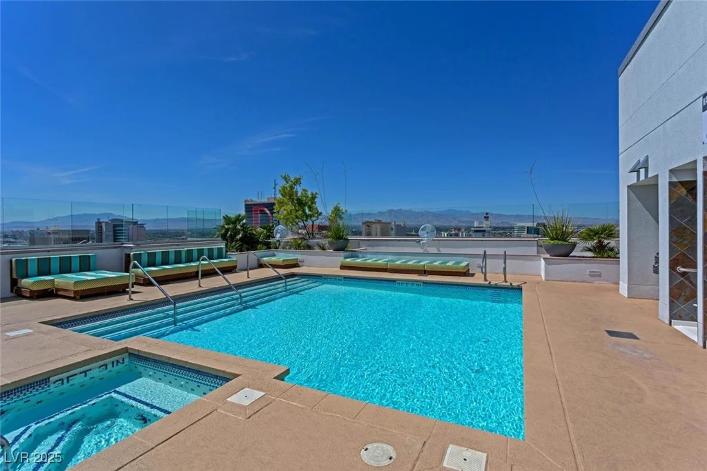 150 Las Vegas, Las Vegas, NV 89101
