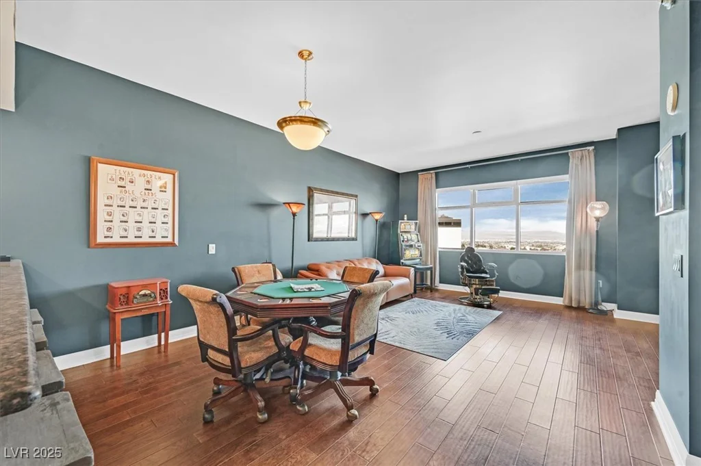 150 Las Vegas, Las Vegas, NV 89101