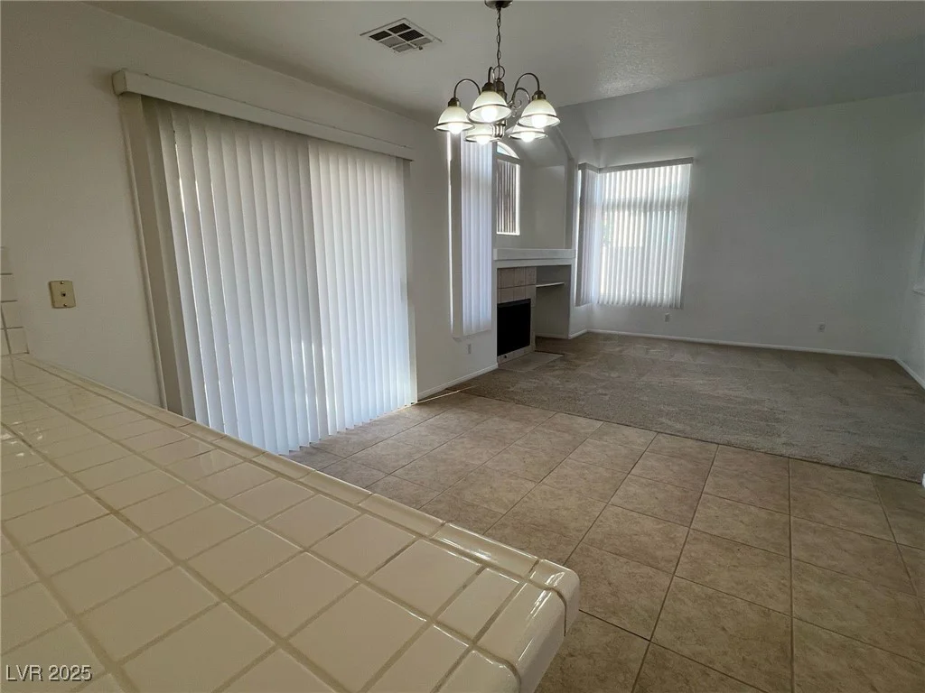 7968 Dinsmore, Las Vegas, NV 89117