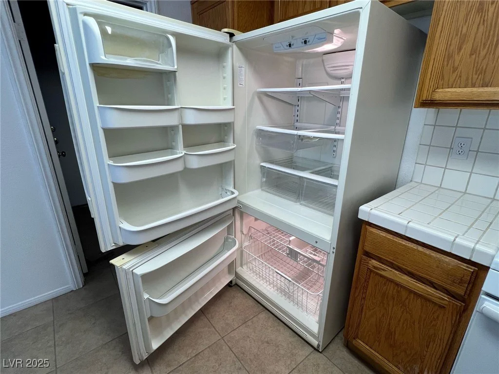 7968 Dinsmore, Las Vegas, NV 89117
