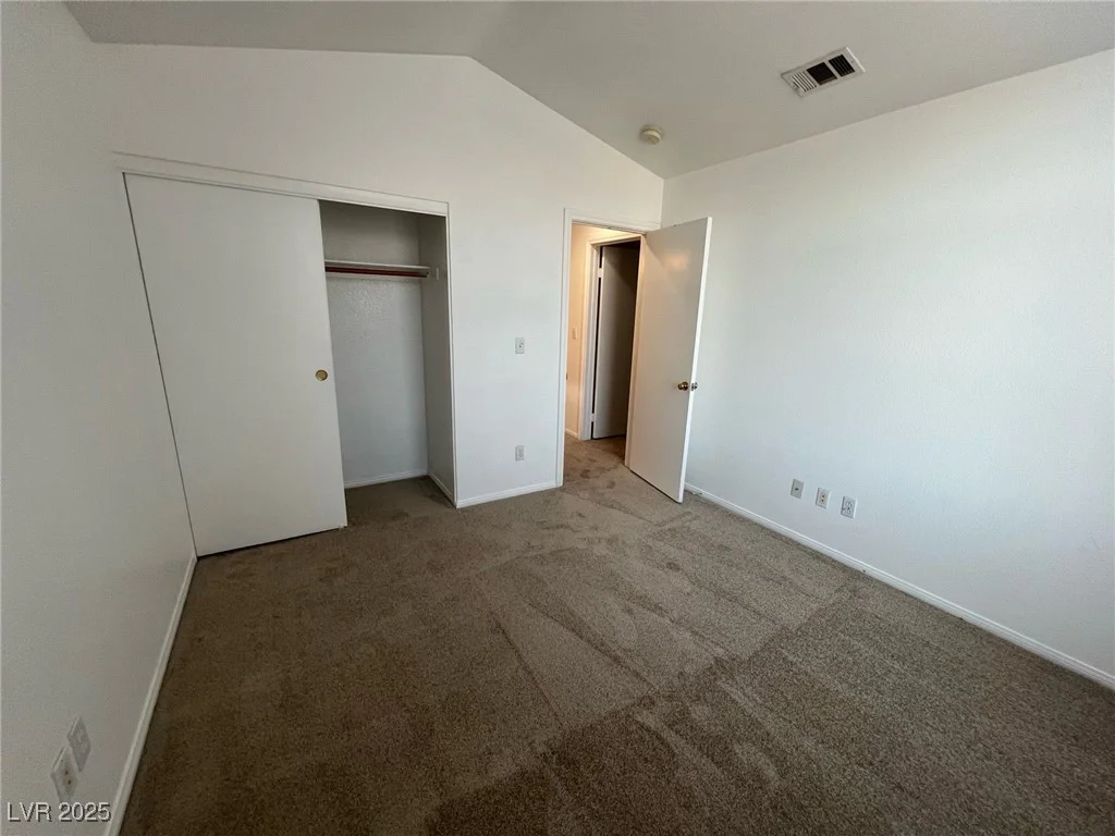 7968 Dinsmore, Las Vegas, NV 89117