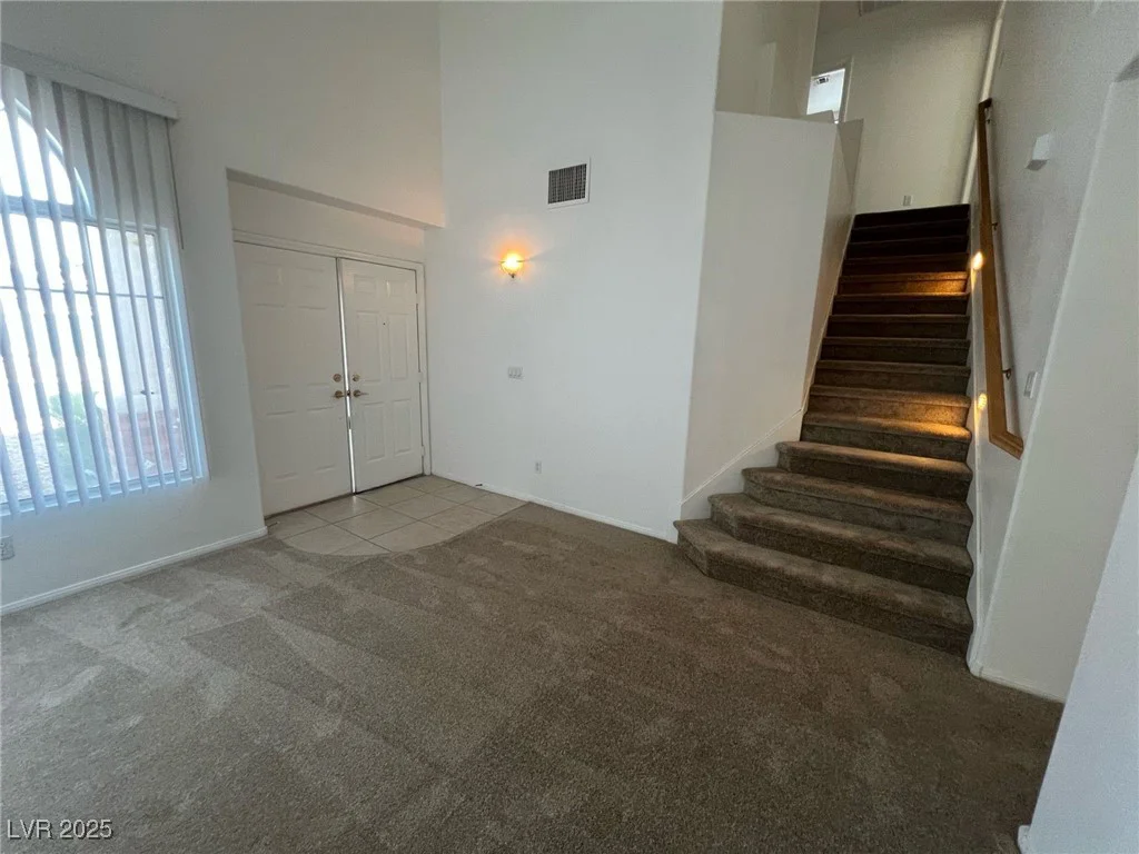 7968 Dinsmore, Las Vegas, NV 89117