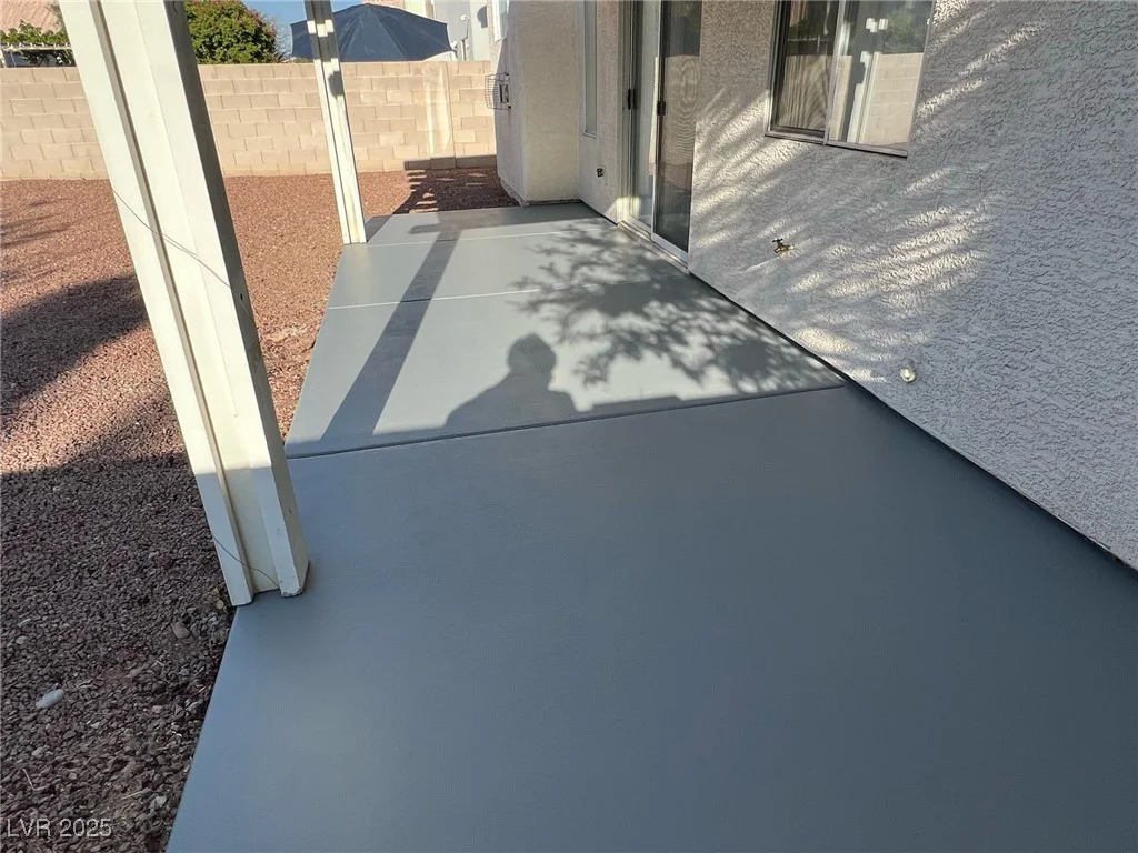 7968 Dinsmore, Las Vegas, NV 89117