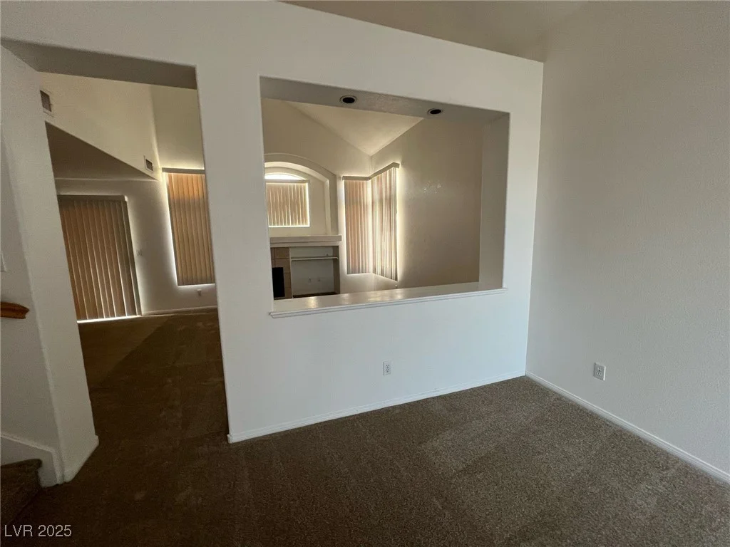 7968 Dinsmore, Las Vegas, NV 89117
