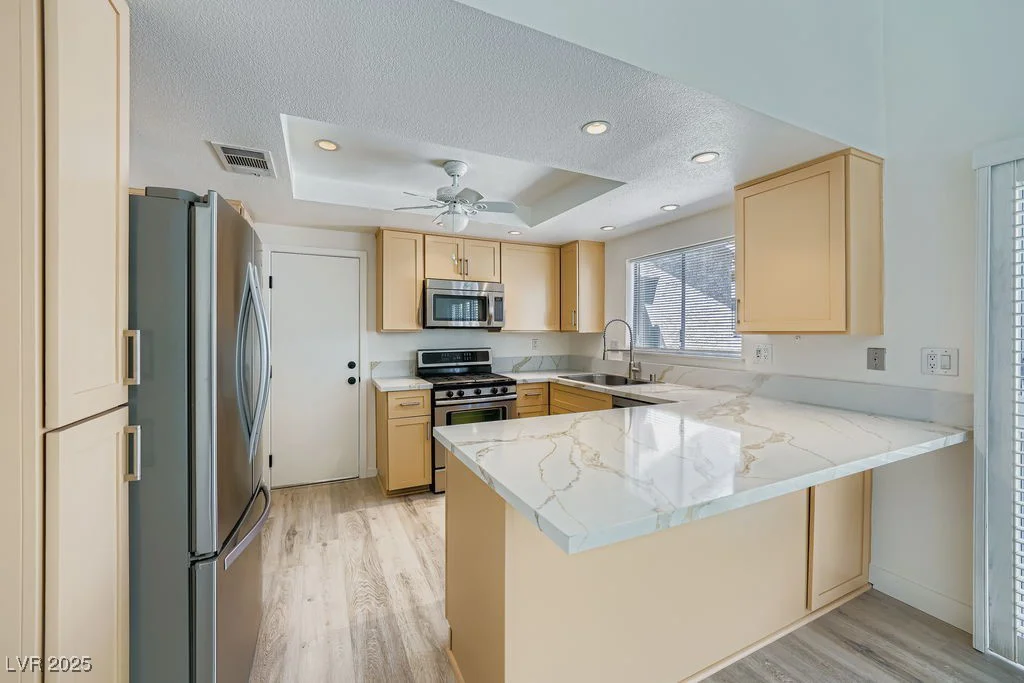 6191 La Palma, Las Vegas, NV 89118