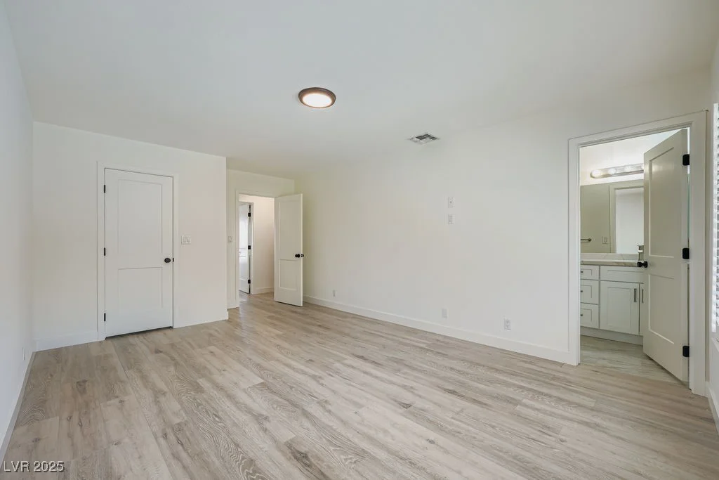 6191 La Palma, Las Vegas, NV 89118
