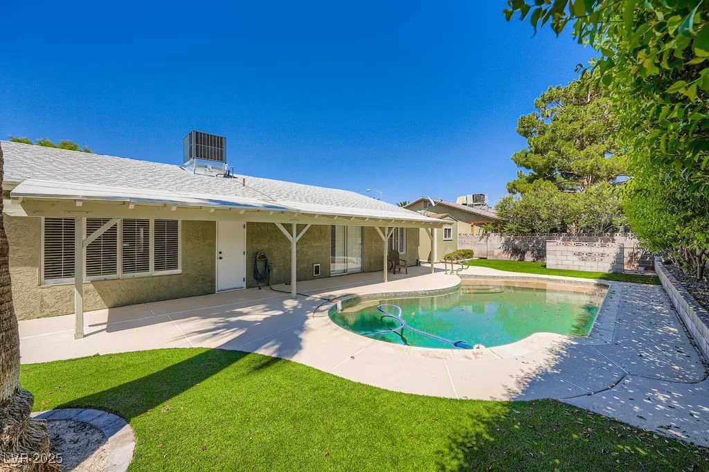 6191 La Palma, Las Vegas, NV 89118