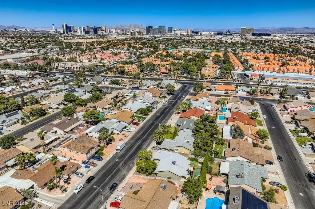 6191 La Palma, Las Vegas, NV 89118