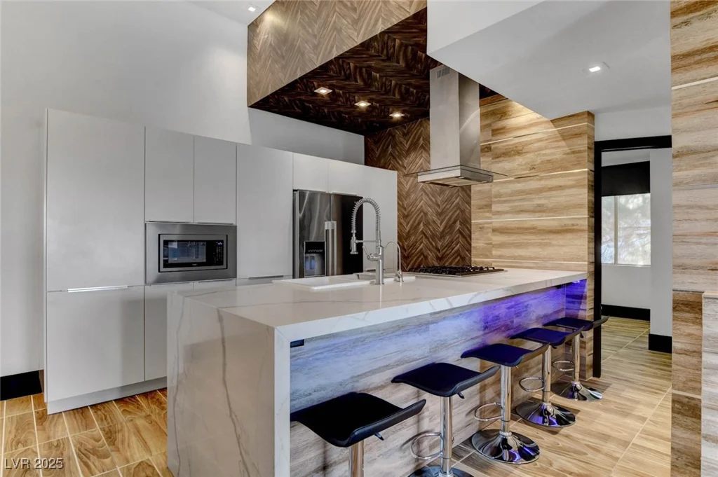 700 Carnegie, Henderson, NV 89052