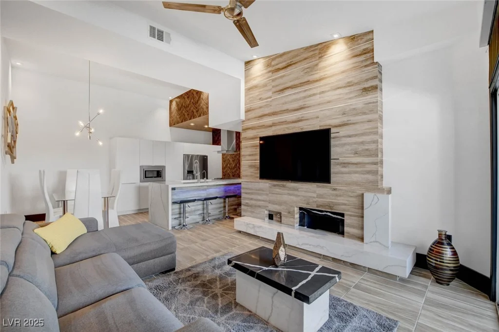 700 Carnegie, Henderson, NV 89052