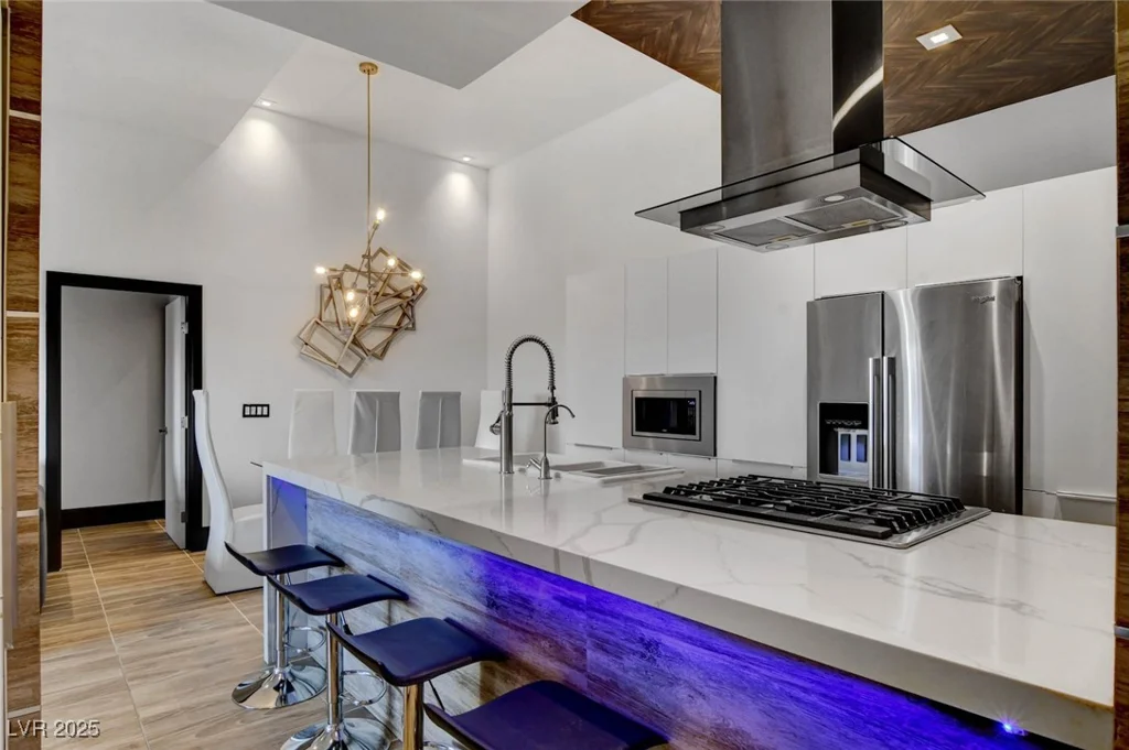 700 Carnegie, Henderson, NV 89052