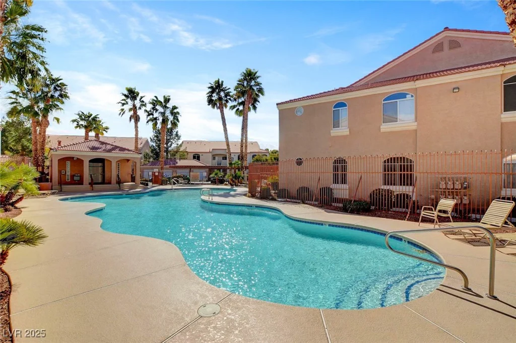 700 Carnegie, Henderson, NV 89052