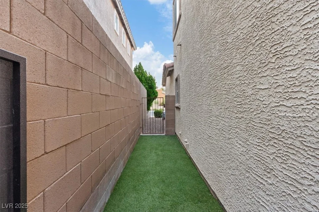 11749 Costa Blanca, Las Vegas, NV 89138
