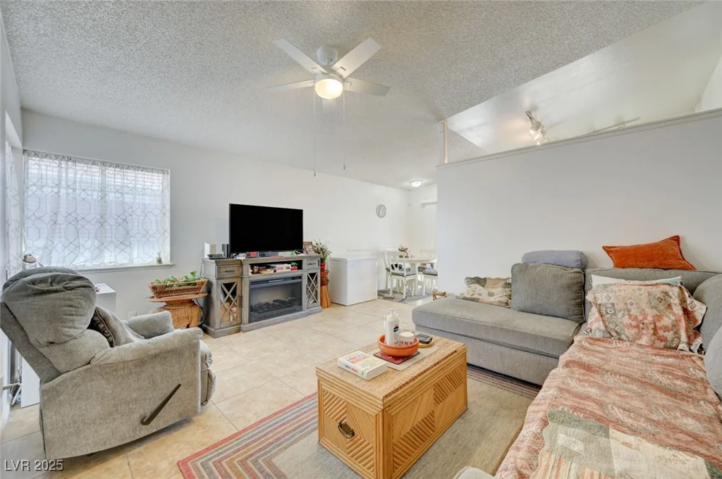871 Bergamont, Henderson, NV 89002
