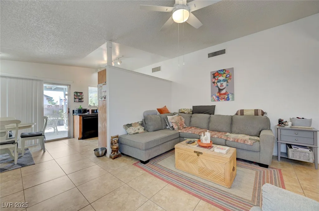 871 Bergamont, Henderson, NV 89002