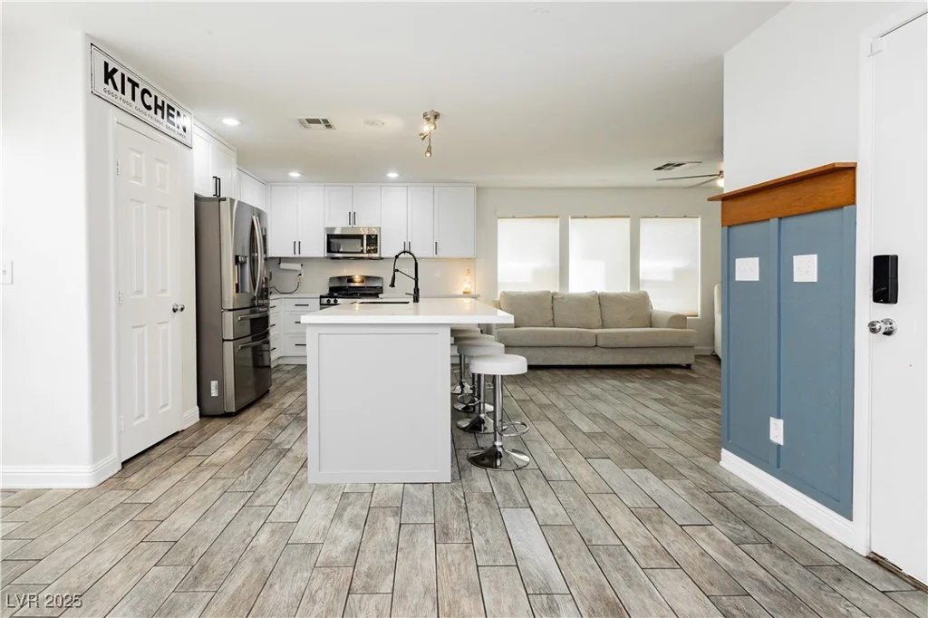 551 Swiss Cottage, Las Vegas, NV 89178