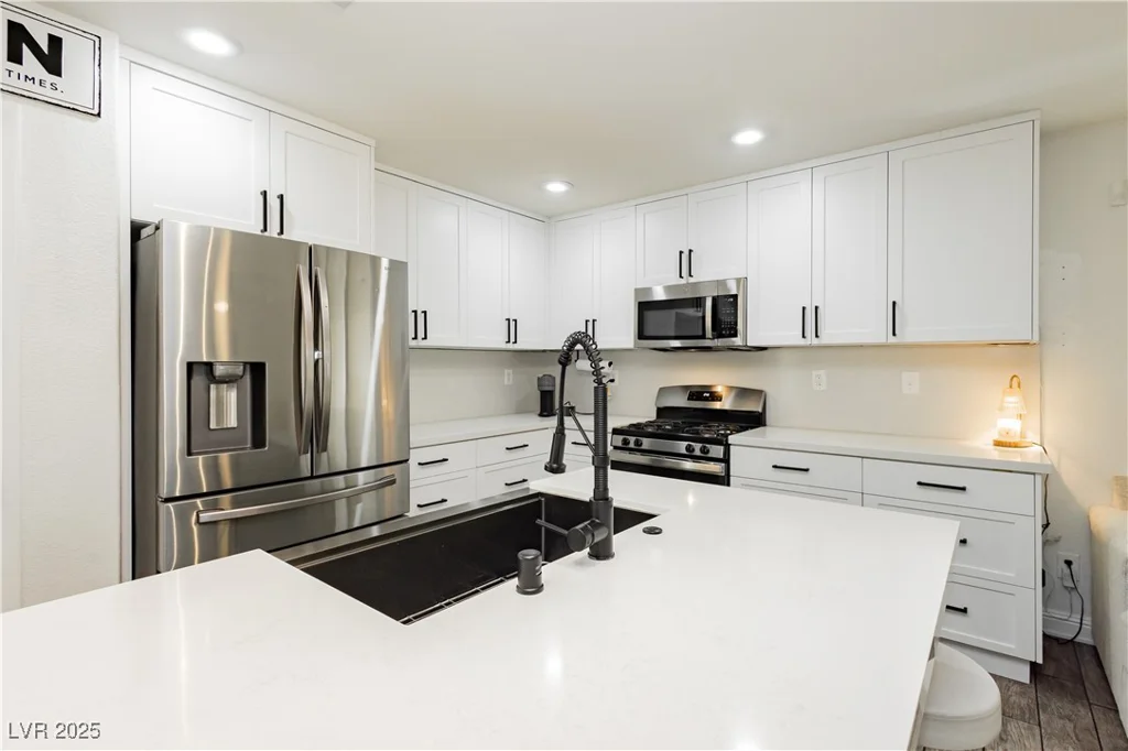 551 Swiss Cottage, Las Vegas, NV 89178