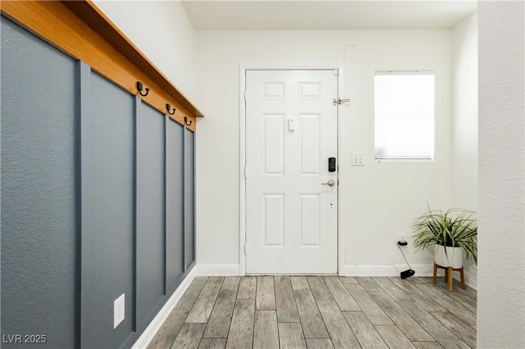 551 Swiss Cottage, Las Vegas, NV 89178
