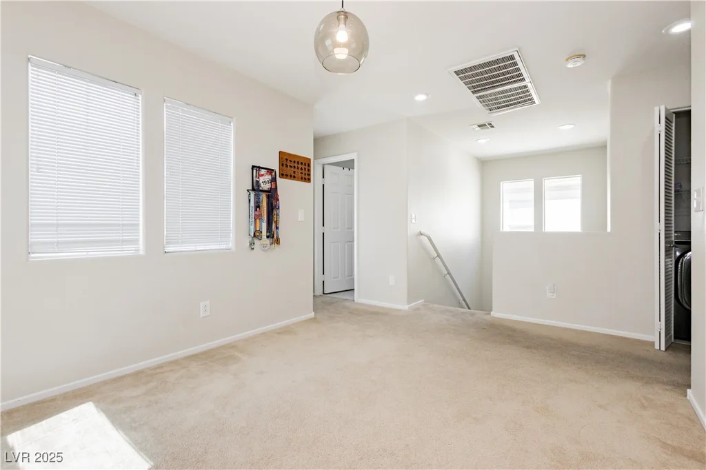551 Swiss Cottage, Las Vegas, NV 89178