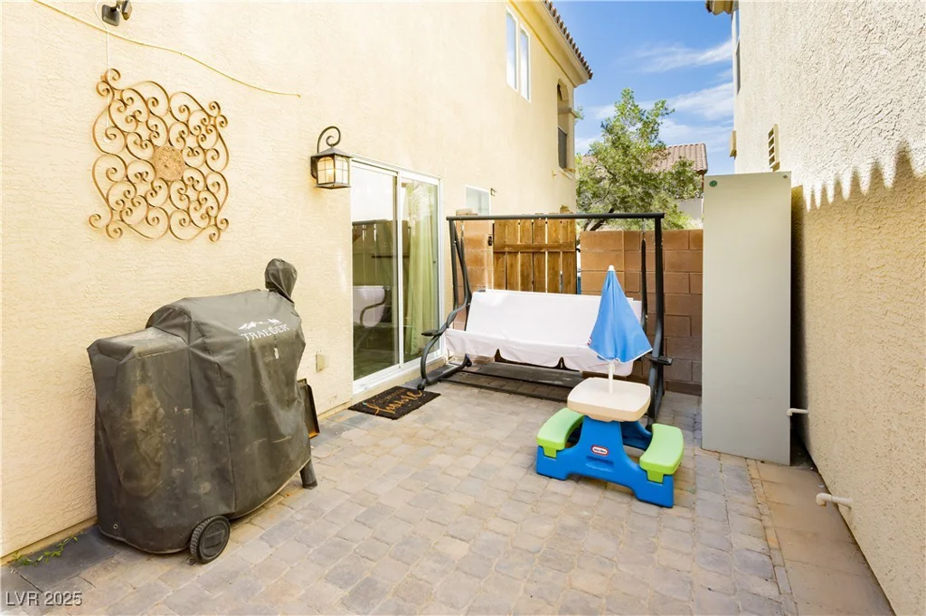 551 Swiss Cottage, Las Vegas, NV 89178