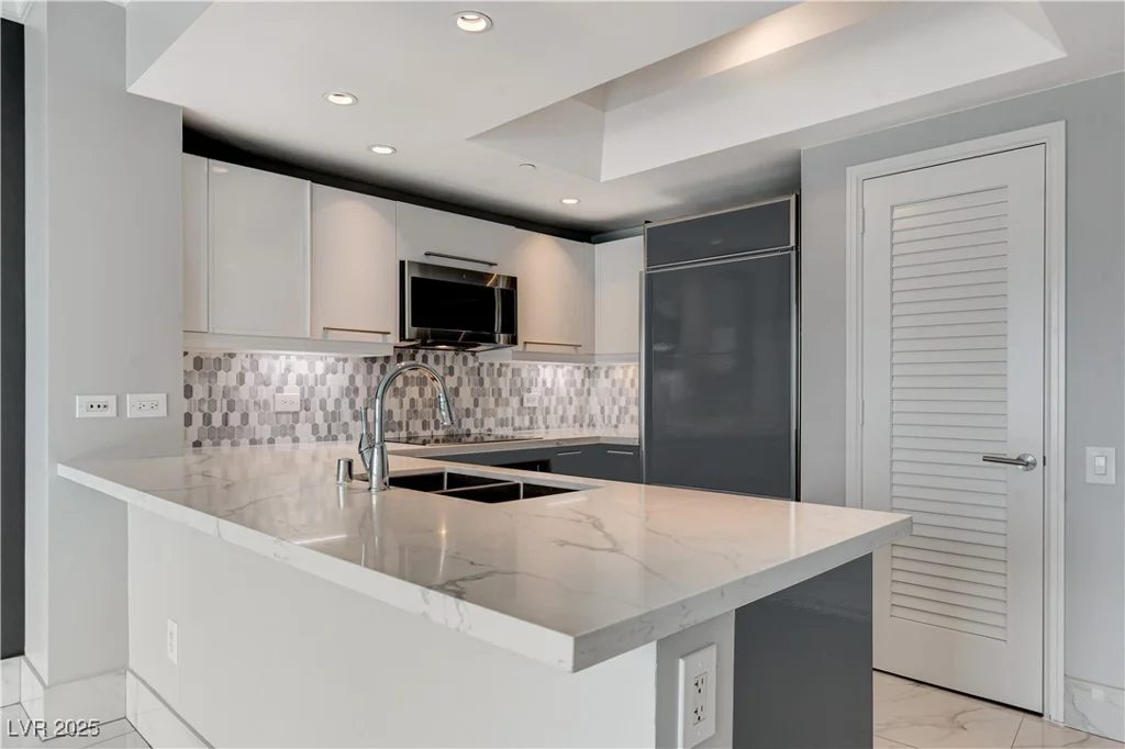 222 Karen, Las Vegas, NV 89109