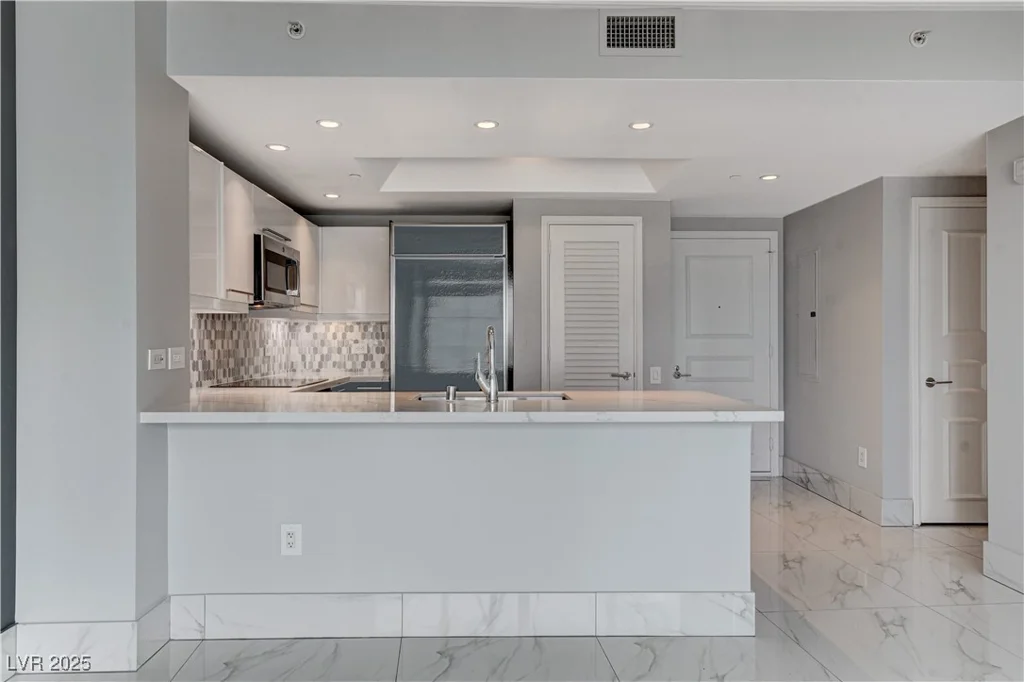 222 Karen, Las Vegas, NV 89109
