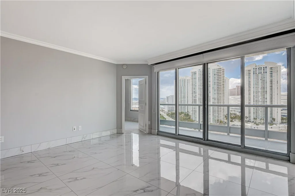 222 Karen, Las Vegas, NV 89109