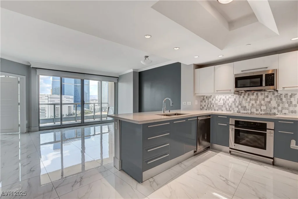 222 Karen, Las Vegas, NV 89109