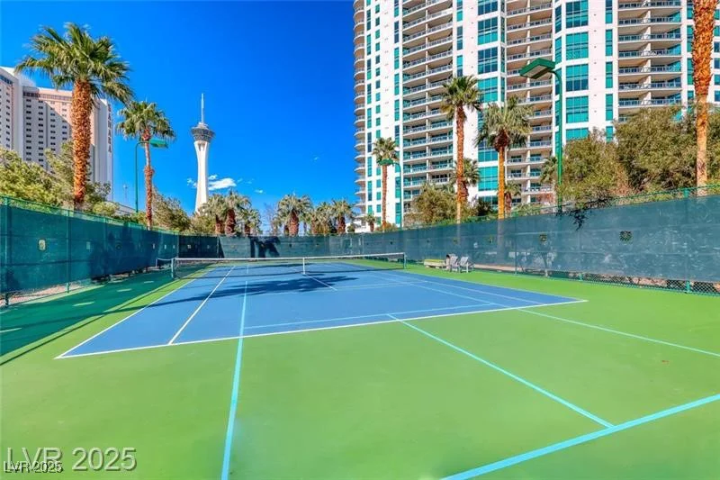 222 Karen, Las Vegas, NV 89109