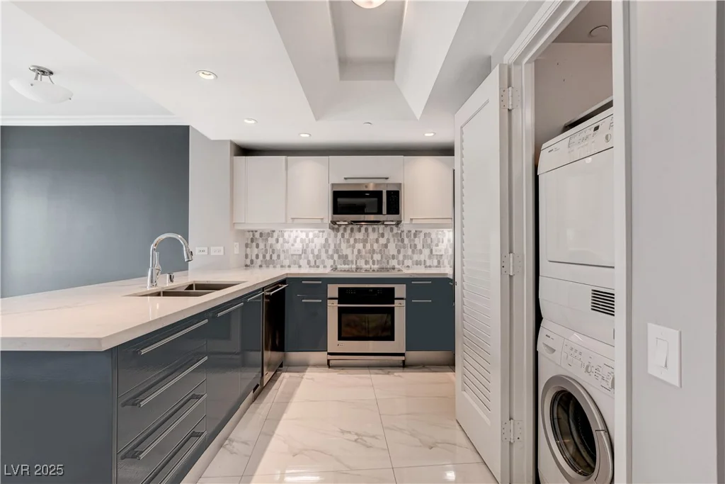 222 Karen, Las Vegas, NV 89109