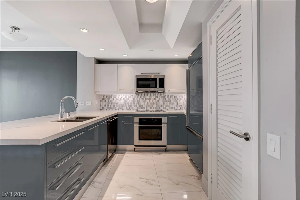 222 Karen, Las Vegas, NV 89109