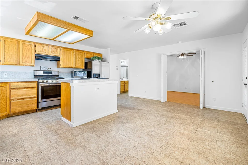 8304 Classic Villa, Las Vegas, NV 89128