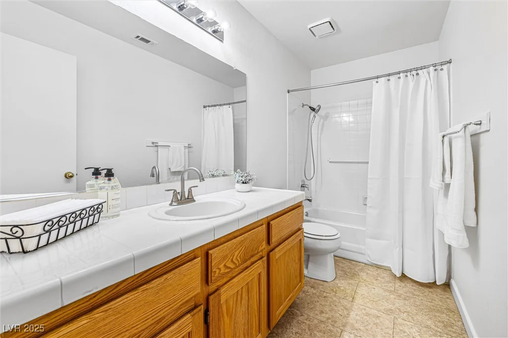 8304 Classic Villa, Las Vegas, NV 89128