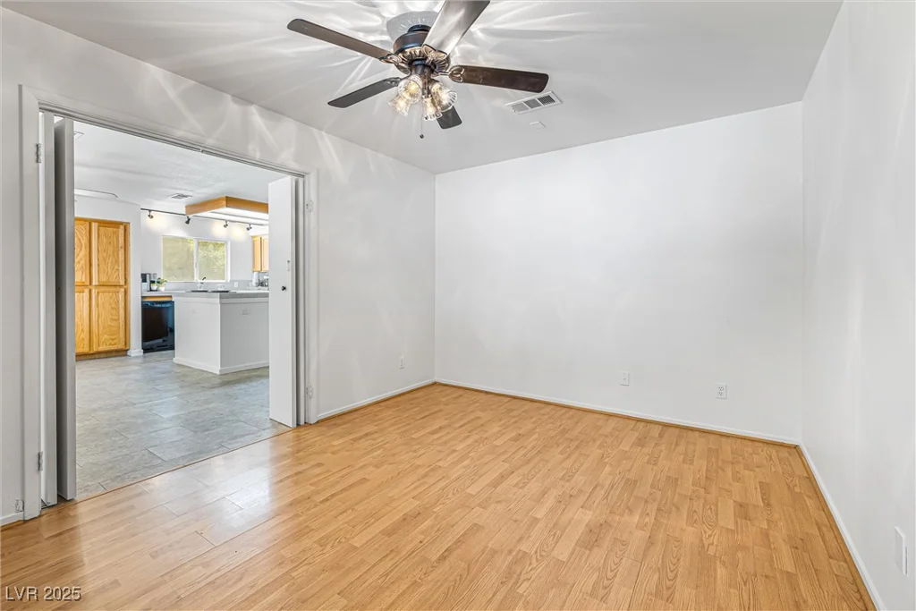 8304 Classic Villa, Las Vegas, NV 89128