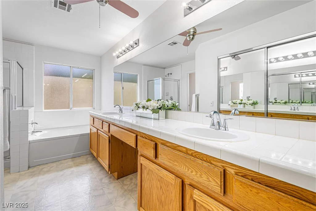 8304 Classic Villa, Las Vegas, NV 89128